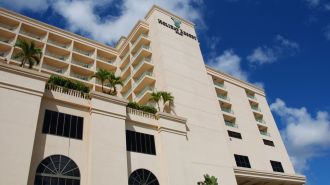 關島假日飯店  Holiday Resort & Spa Guam