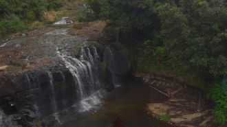 關島泰拉佛佛瀑布公園  Talofofo Falls Park