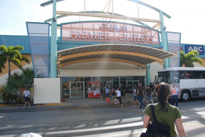 關島暢貨中心(Guam Premier Outlet，簡稱GPO)是關島人氣最夯的購物商場。