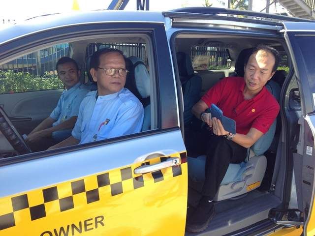 搭乘Miki Taxi的同時，可享用免費Wifi上網。（ 圖片來源/Guampdn.com）