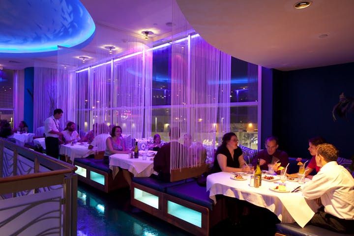 Sea Grill餐廳（此餐廳非水族館隧道餐廳），位於水族館同棟3F。