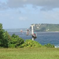 關島高空滑索